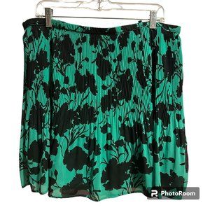 ELLE Kelly Green Black Floral Pleated Pull On Swing Skirt Sz XL